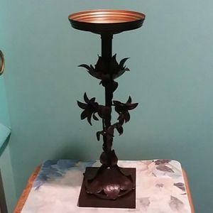 Vintage Iron Candle/ Pot Holder